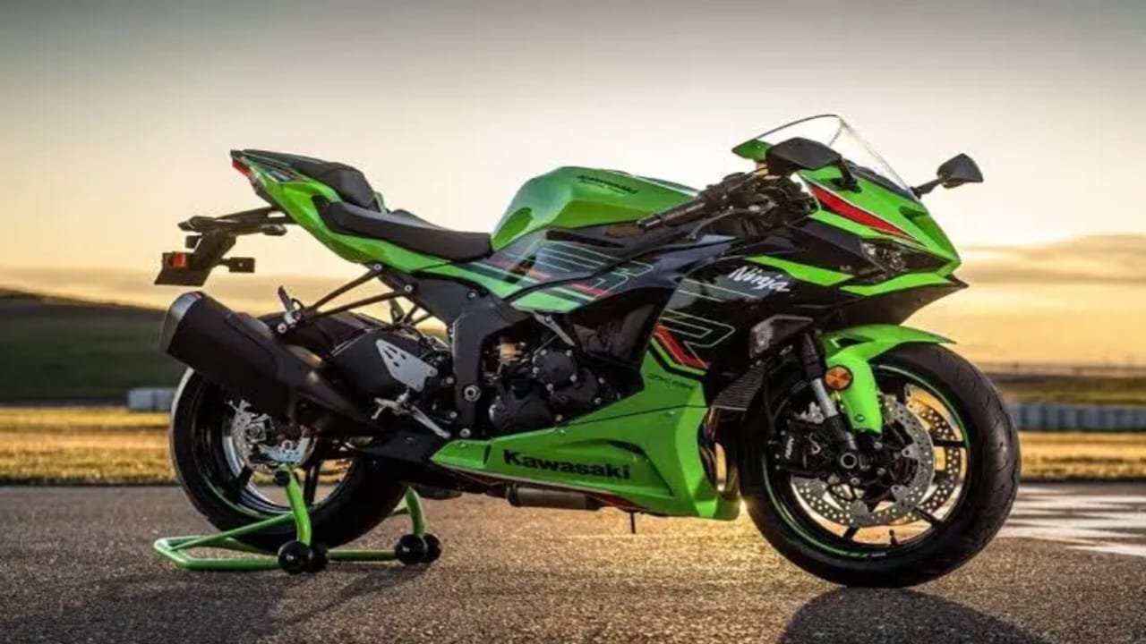 Kawasaki Z900 2025 Launched with TFT Display, Refined Engine & Striking New Look!