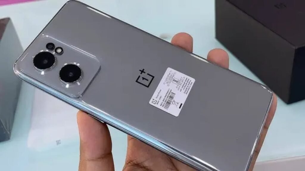 OnePlus’s 200MP Camera, 7800mAh Powerful Phone at a Low Price — 12GB RAM, 512GB Storage & Massive Battery!