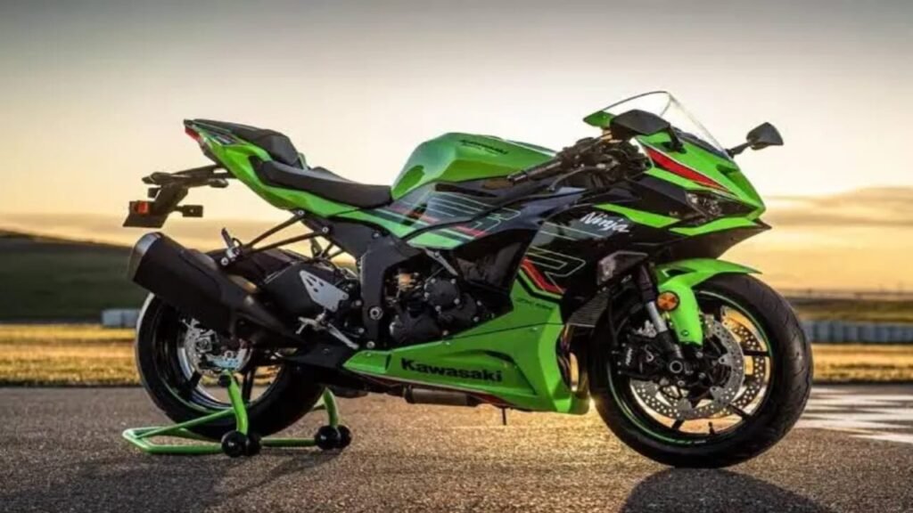 Kawasaki Z900 – Track-Ready Power, Street Style & EMI Starting at Just ₹5,500 Per Month!
